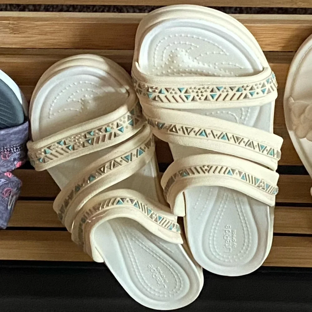 Bundle 3 Sandals-One Crocs, One Sketchers, One S & S, All Sz-8 Used/Nice/Clean